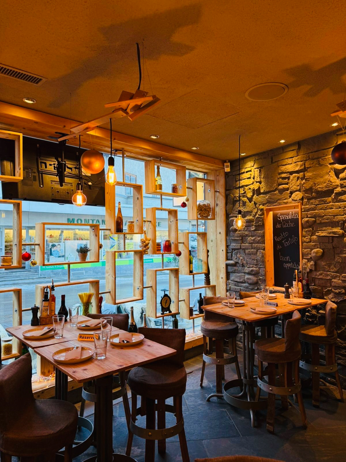 20251203_Bellini_143802-4