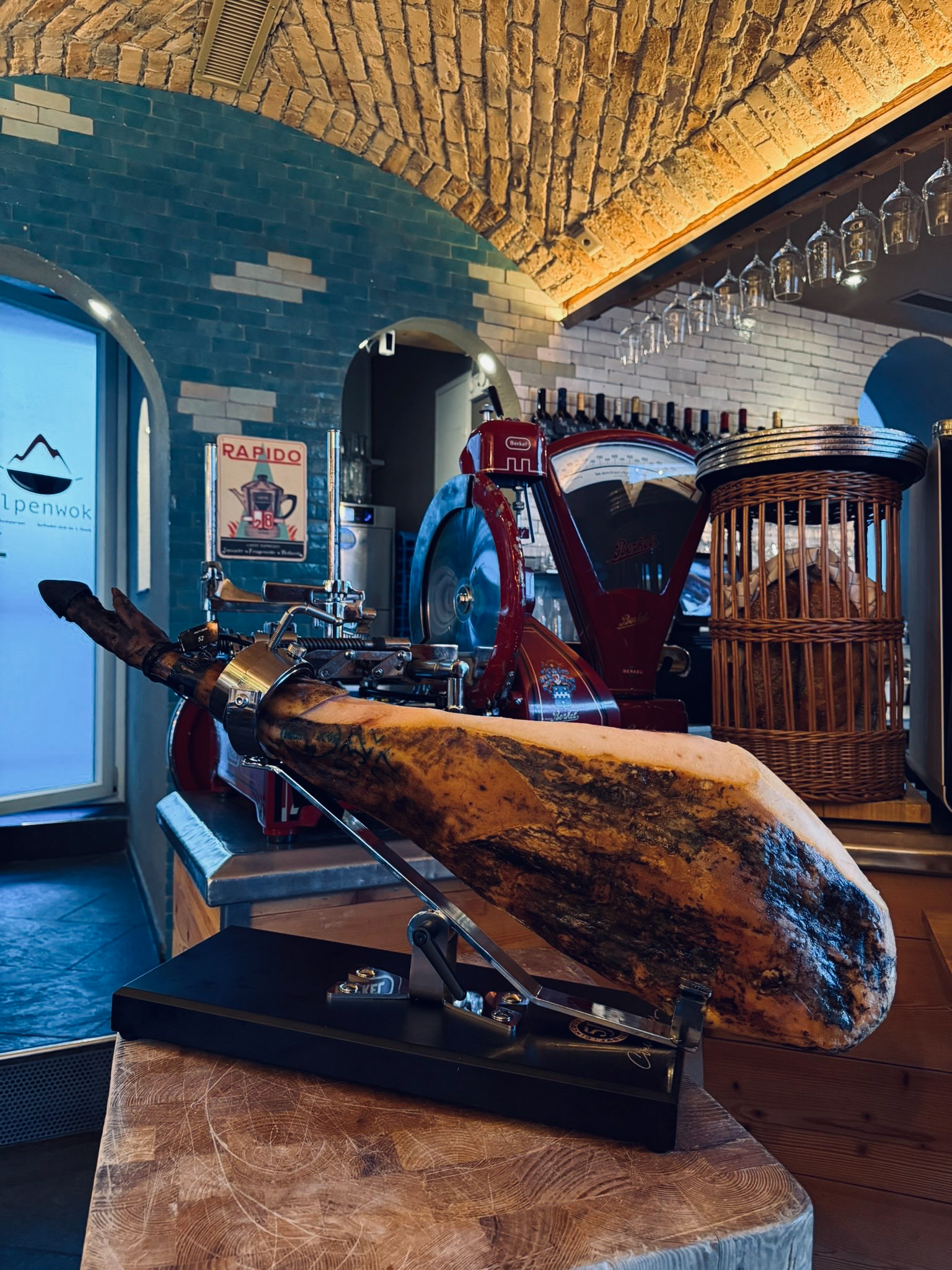 20251203_Bellini_143803-2